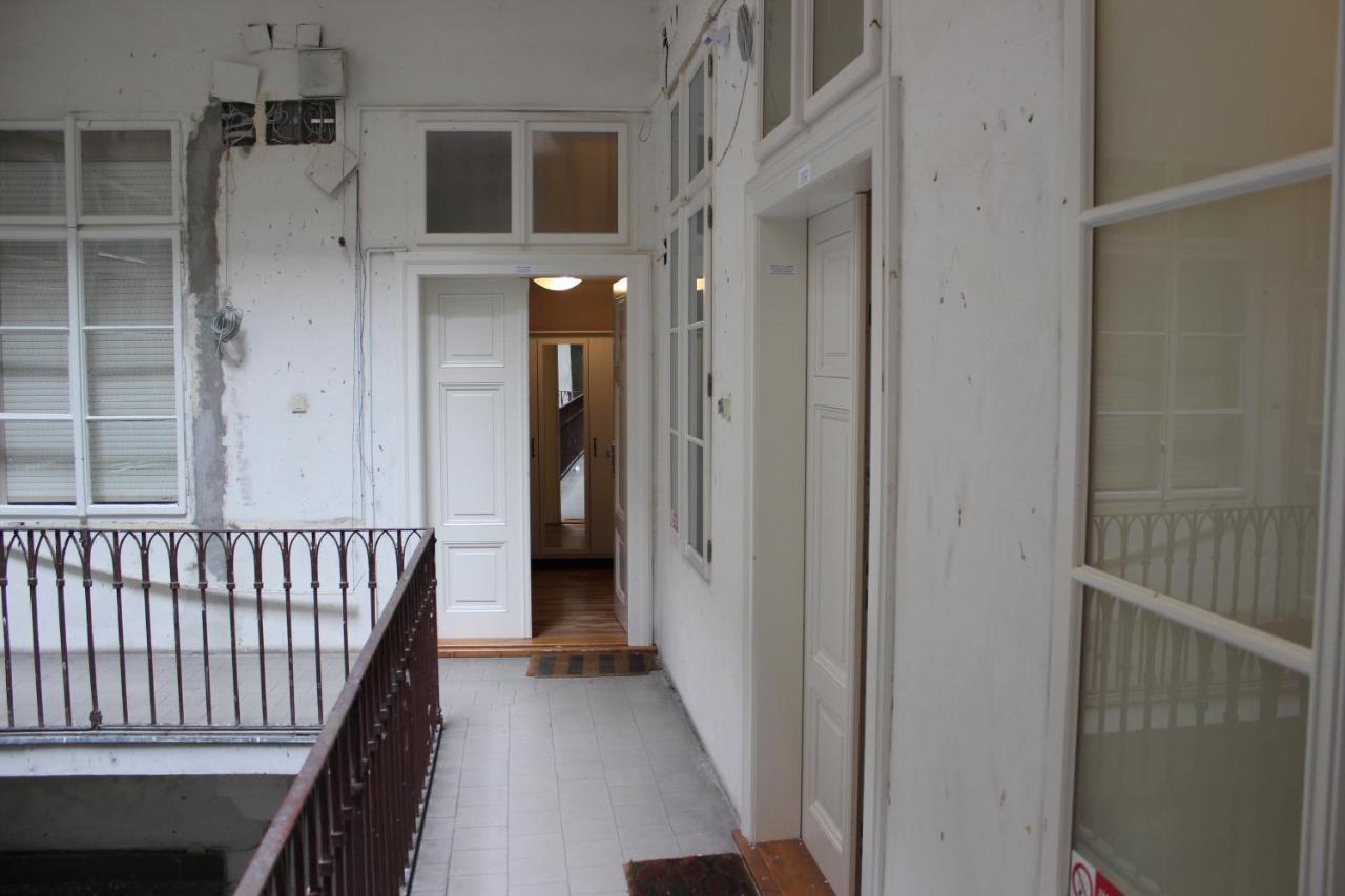 Michalska Apartment Прага Экстерьер фото