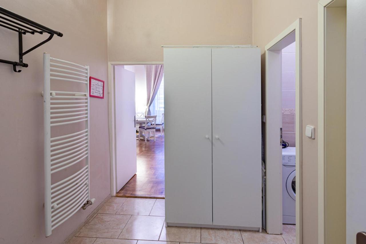 Michalska Apartment Прага Экстерьер фото