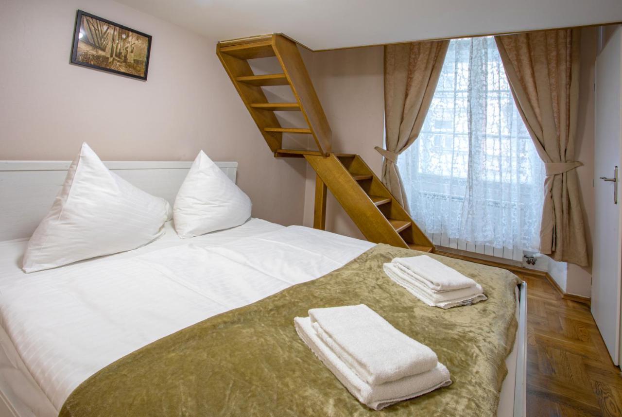 Michalska Apartment Прага Экстерьер фото