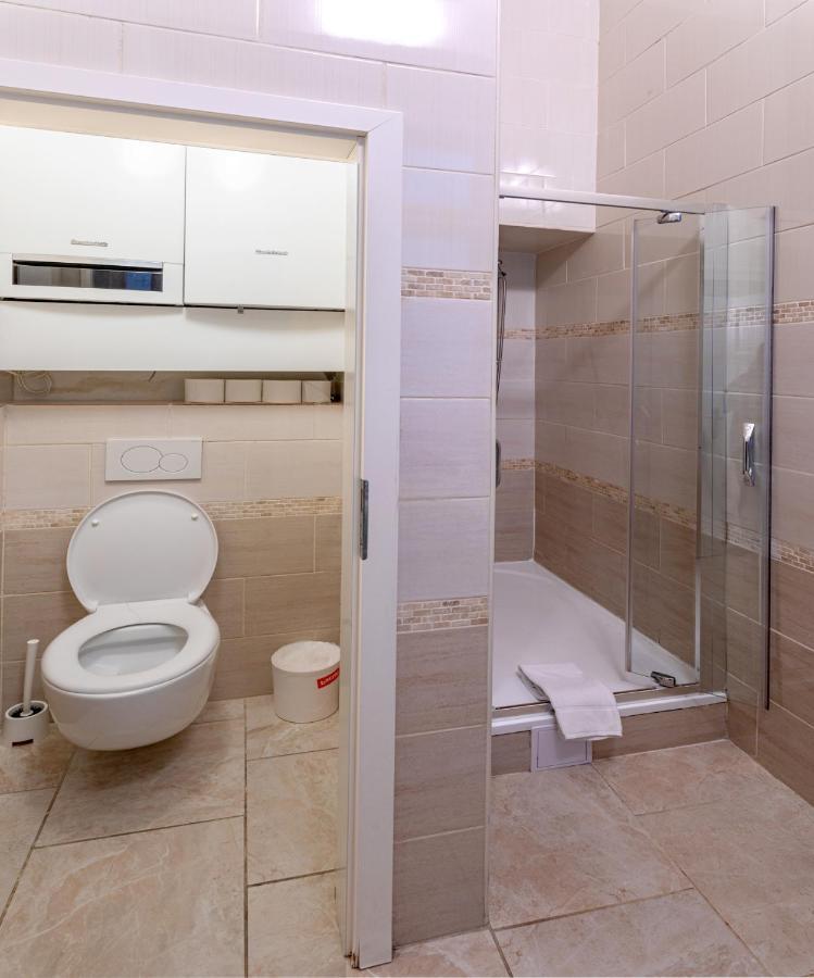 Michalska Apartment Прага Экстерьер фото