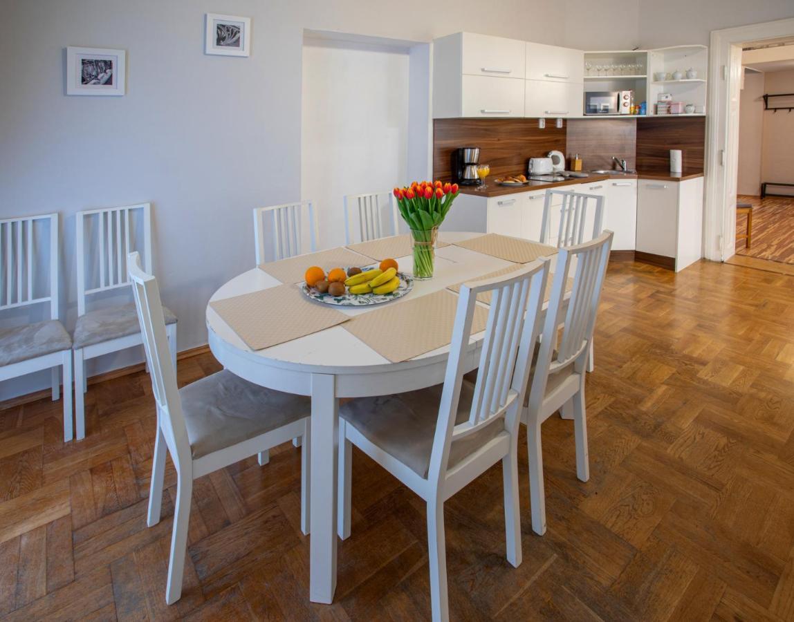 Michalska Apartment Прага Экстерьер фото