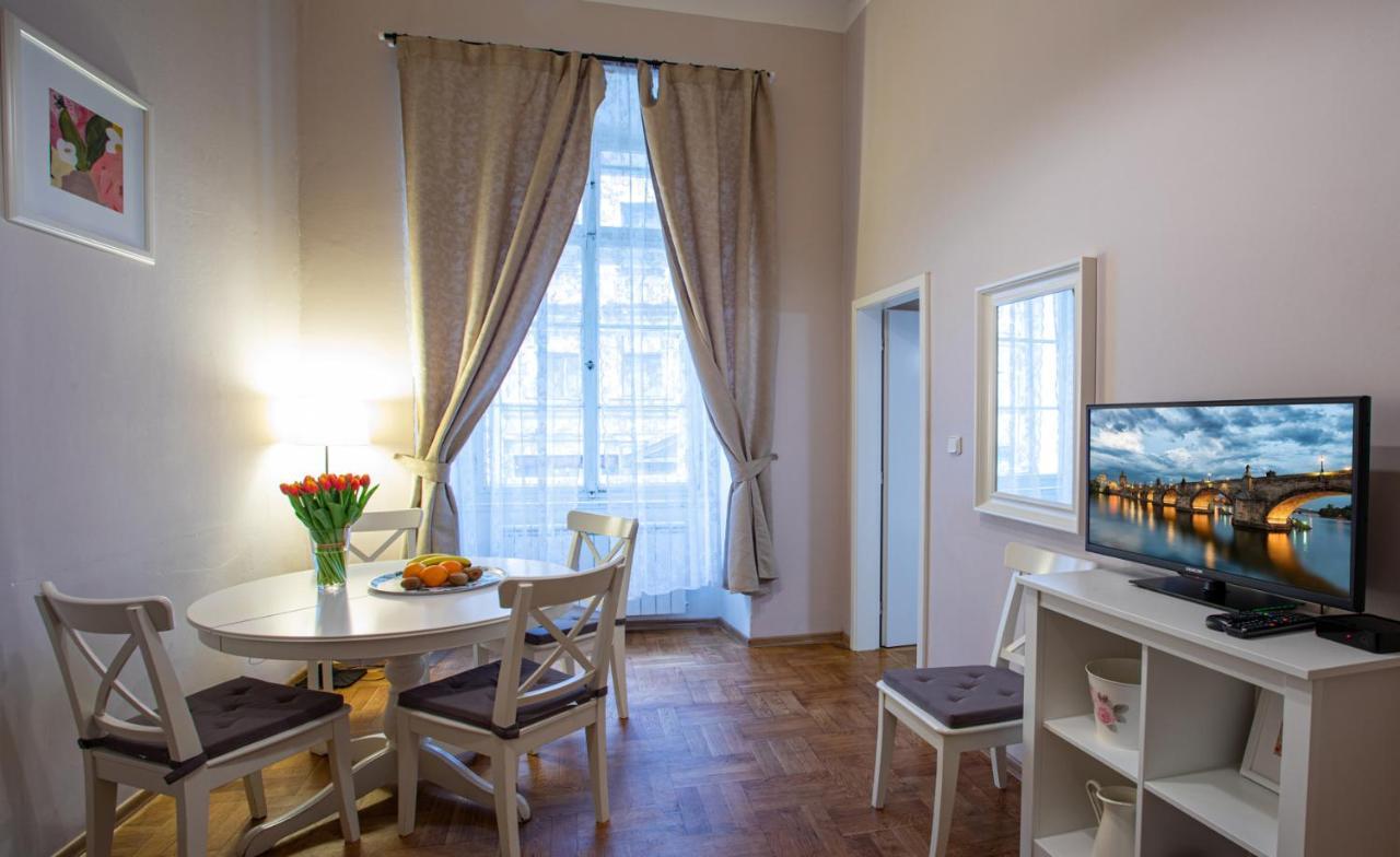 Michalska Apartment Прага Экстерьер фото